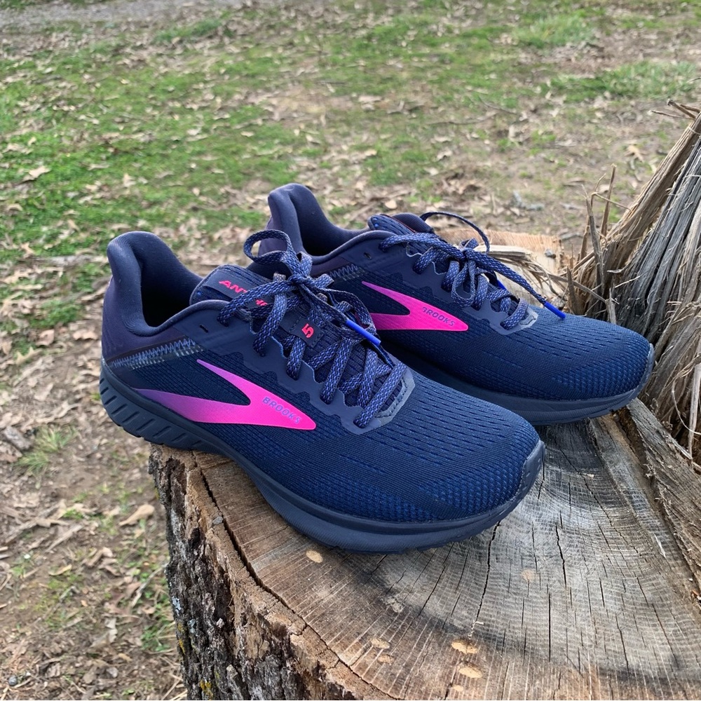 New Brooks Anthem 5 Running Shoe